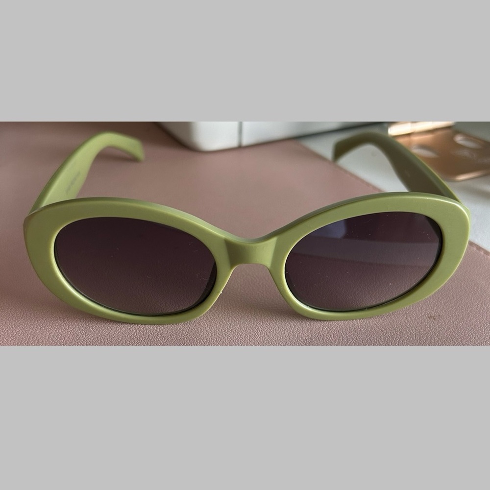 Women’s Green Sunglasses